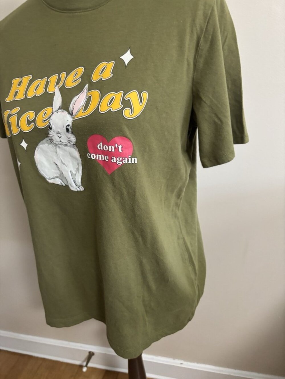 Olive Green Cotton Rabbit Graphic Women's T-Shirt Tee Shirt Top Bunny Funny Med - Picture 3 of 8